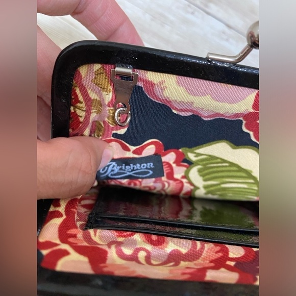 Brighton Purse Small Black Patent Leather Flower Floral Lining - Picture 11 of 16